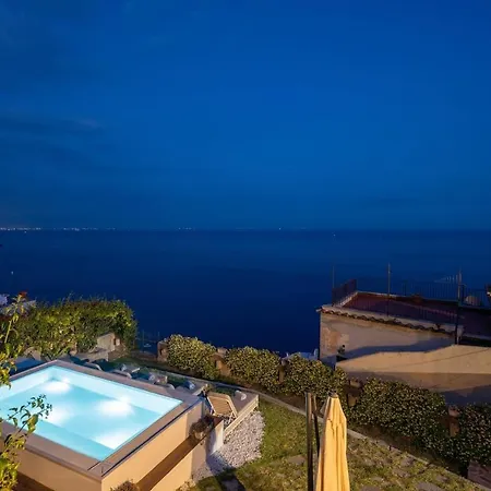 Pasitea 5br -pool * Позитано